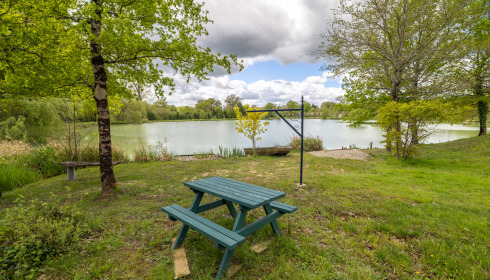 Maniere, Carp fishing in France with accommodation, lake photo 18