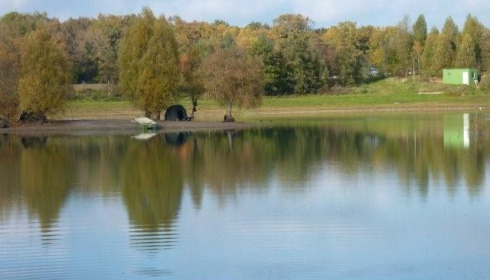 Beaurepaire, Carp lakes near Calais, lake photo 27