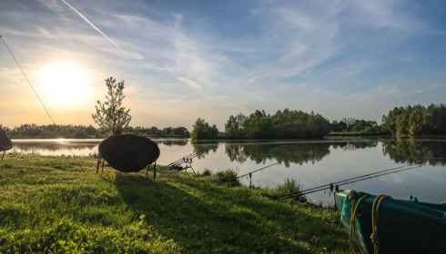 Fullys Lake, Unique Big Carp Fishing in France, lake photo 4