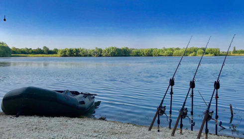 Fullys Lake, Unique Big Carp Fishing in France, lake photo 4