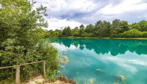 Golden Carp Lake, Big Carp Fishing France with a Social Lodge, lake photo 11