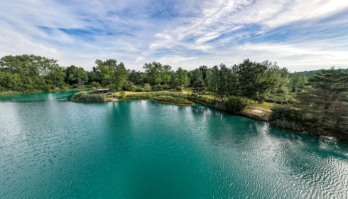 Golden Carp Lake, Big Carp Fishing France with a Social Lodge, lake photo 3