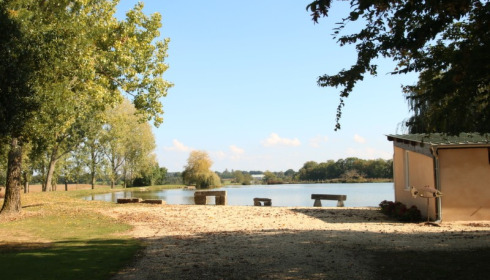 Vincons, Carp fishing in France with accommodation, lake photo 27
