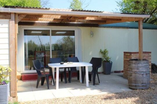 Eau De Vie South - Carp Fishing France with Unique Railway Cabin - photo 4