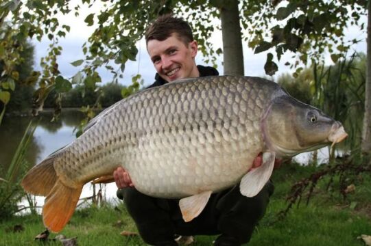 Lillypool - French carp fishing - photo 8