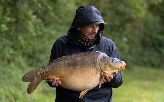 Carrouge - Social Carp Fishing Holidays - photo 11