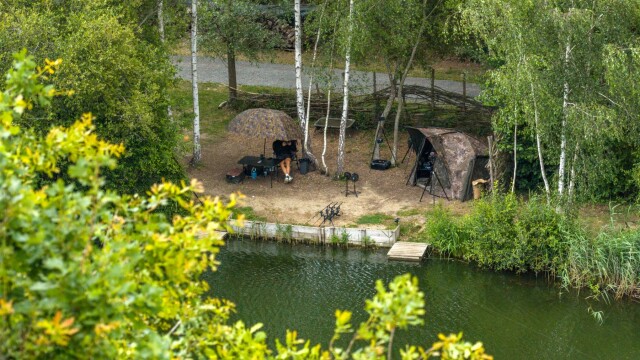 Plump Lake - Carp Fishing Holiday in France - photo 2