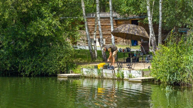 Plump Lake - Carp Fishing Holiday in France - photo 16