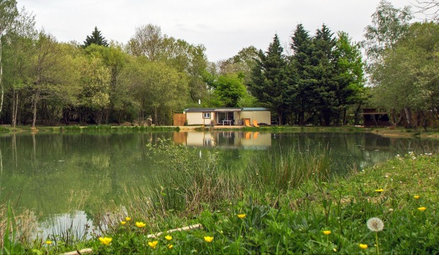 Eau De Vie South - Carp Fishing France with Unique Railway Cabin - photo 1