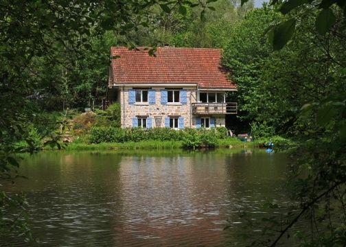 Bears Lake - Carp Fishing France with Accommodation - photo 1