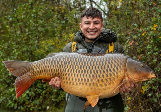 Blue Lake - Fishing France - photo 3
