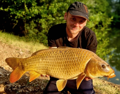 Cerises - Carp Lake Close to Calais - photo 17