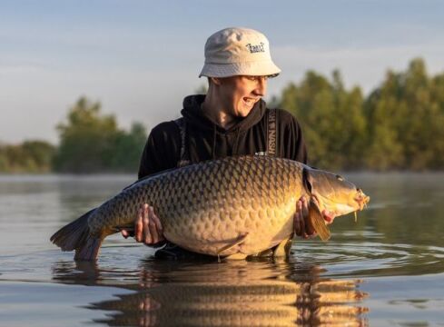 Fullys Lake - Unique Big Carp Fishing in France - photo 10
