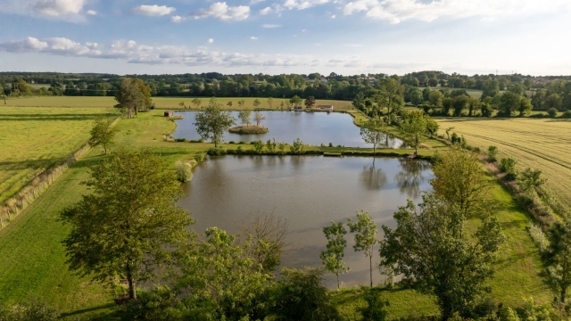 Heart Lake - Exclusive Carp Fishing France with Accommodation - photo 1
