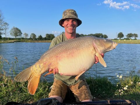 Heart Lake - Exclusive Carp Fishing France with Accommodation - photo 3