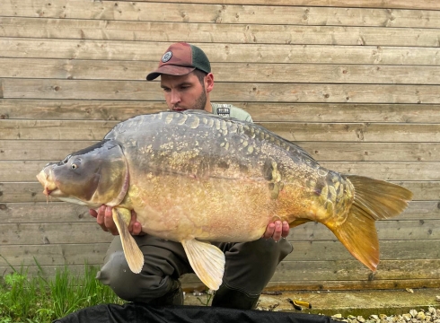 Ilot - Carp Fishing France with Lodge - photo 4
