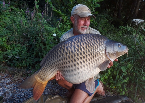 MDP Lake - Small Exclusive Carp Lake France - photo 14