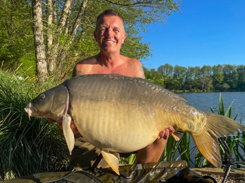 MDP Lake - Small Exclusive Carp Lake France - photo 11