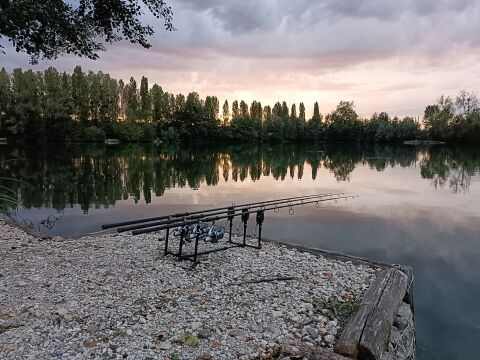Sky Lake - Big Carp Fishing France - photo 12