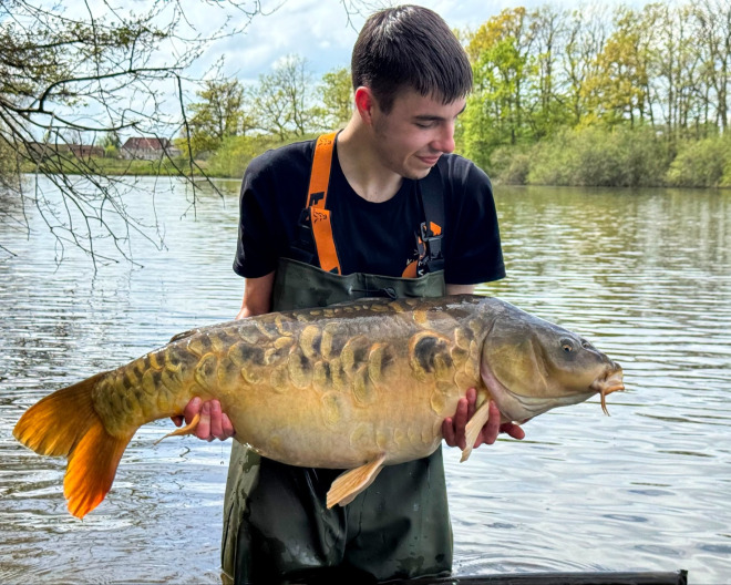 Brie carp fishing lake in France – photo 6