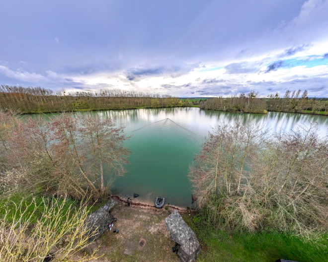 Blue Lake carp fishing lake in France – photo 4