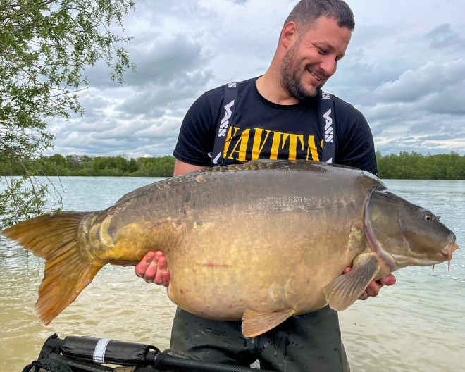 Fullys Lake carp fishing lake in France – photo 6